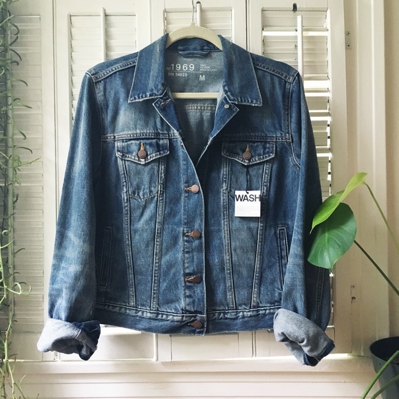 Perfect Gap Denim Jacket NWT, Vintage Jean Wash - Picture 1 of 4